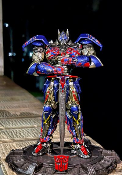 AMK PRO系列 变形金刚5：最后的骑士 擎天柱