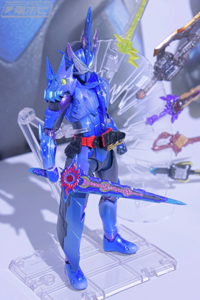 S.H.Figuarts  假面骑士十圣刃