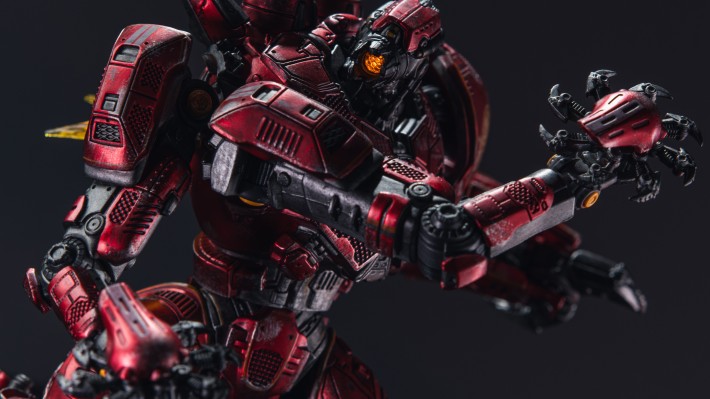 环太平洋 暴风赤红