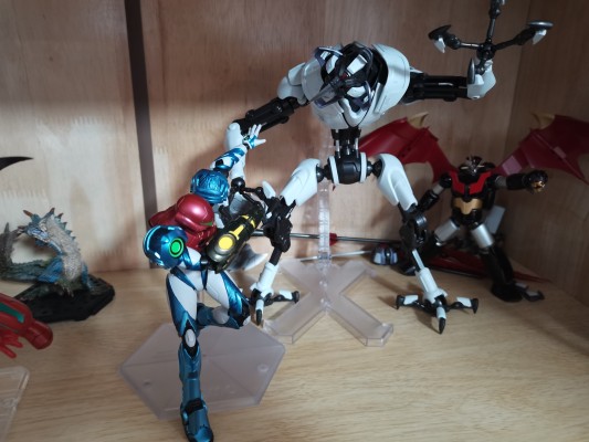 figma#613 密特罗德 生存恐惧 E.M.M.I.