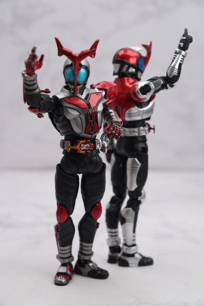 S.H.Figuarts（真骨雕制法）假面骑士甲斗王 超越形态 真骨雕制法10周年纪念版