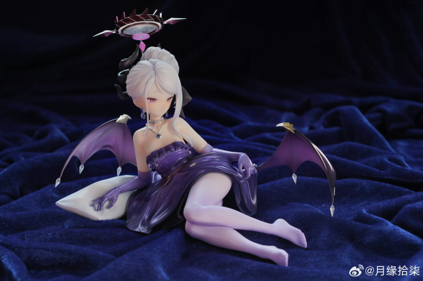 蔚蓝档案 空崎日奈 礼服