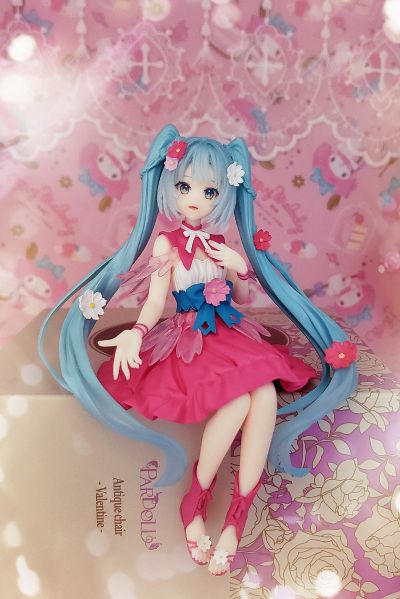压泡面 初音未来 花仙子 波斯菊