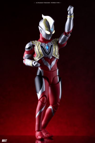 S.H.Figuarts 特利迦奥特曼 特利迦奥特曼 强力型