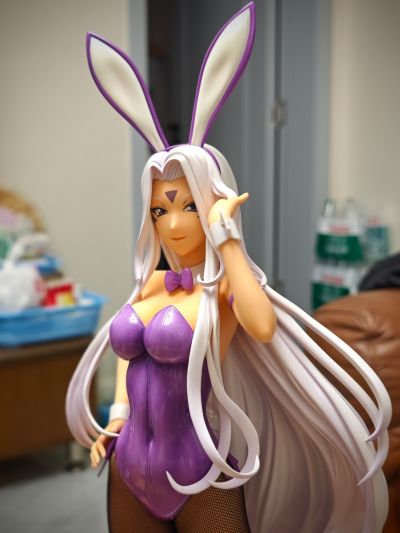 B-style 我的女神 贝露丹迪 裸腿兔女郎