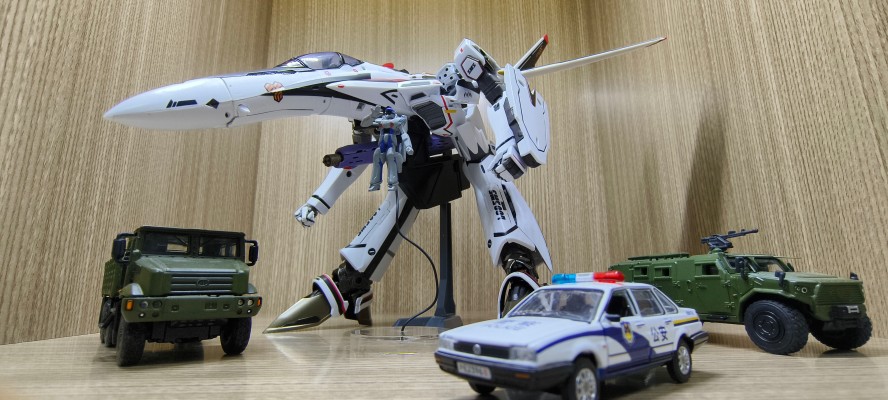 DX超合金 超时空要塞F VF-25F 超级弥赛亚女武神（早乙女有人专用） 重生版