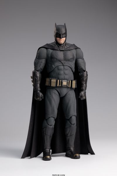 DC 人偶系列 正义联盟 轻甲蝙蝠侠