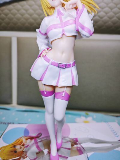 2.5次元的诱惑 独特魅力 天乃理理沙 校服造型