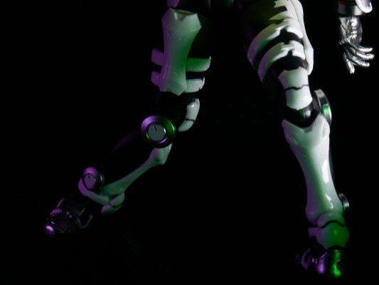 S.H.Figuart 假面骑士：灵骑 假面骑士冥骑