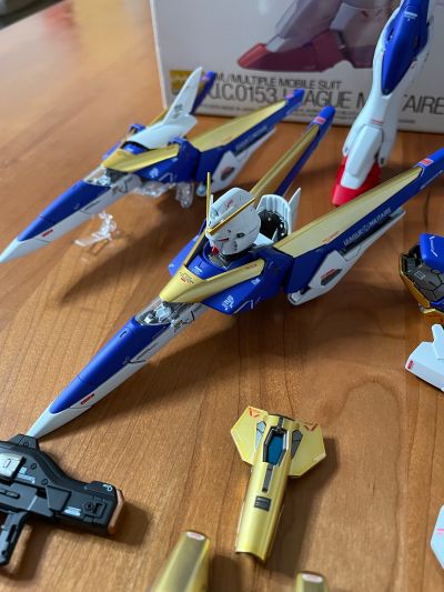 MG 1/100   V2高达突击爆击型 Ka版