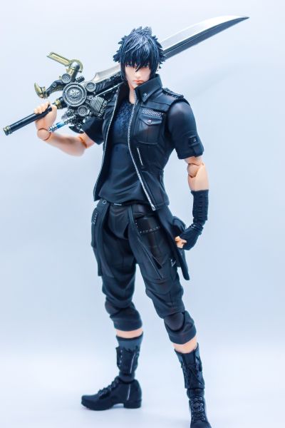 PlayArts改 最终幻想XV 诺克提斯