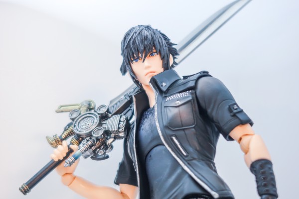 PlayArts改 最终幻想XV 诺克提斯