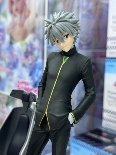 新世纪福音战士新剧场版：终  Luminasta “渚薰” 司令服款式2