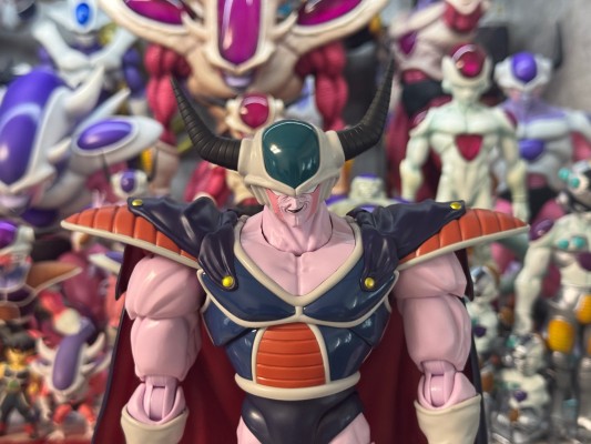 S.H.Figuarts  龙珠Z 库尔德王