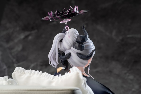 蔚蓝档案 空崎日奈 礼服