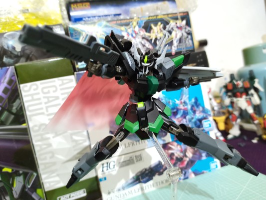 HG 1/144  黑骑士小队 暴恶（格里芬·阿尔巴莱斯特专用机）