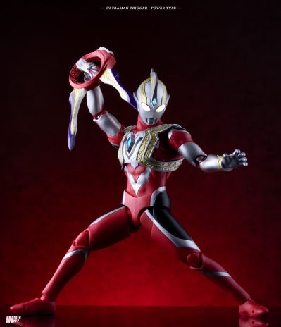 S.H.Figuarts 特利迦奥特曼 特利迦奥特曼 强力型