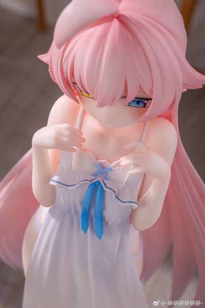 蔚蓝档案 小鸟游星野 更衣