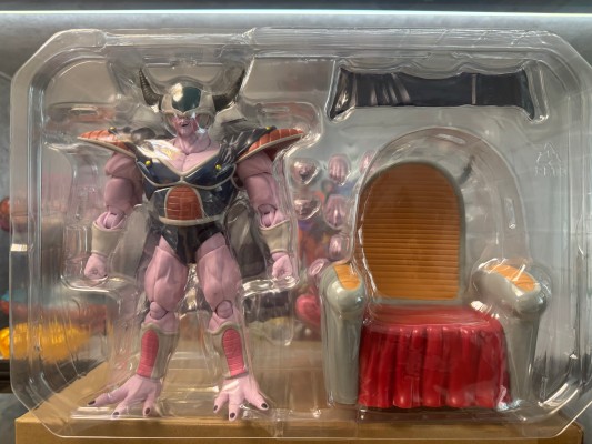 S.H.Figuarts  龙珠Z 库尔德王