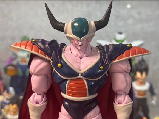 S.H.Figuarts  龙珠Z 库尔德王