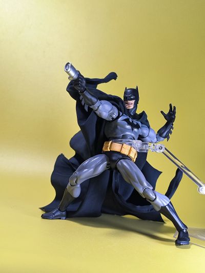 MAFEX No.105 蝙蝠侠:缄默 蝙蝠侠(布鲁斯·韦恩)