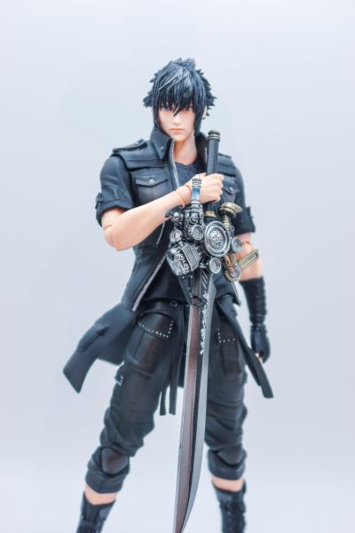 PlayArts改 最终幻想XV 诺克提斯