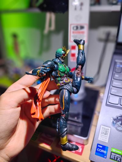 S.H.Figuarts 异类亚极陀