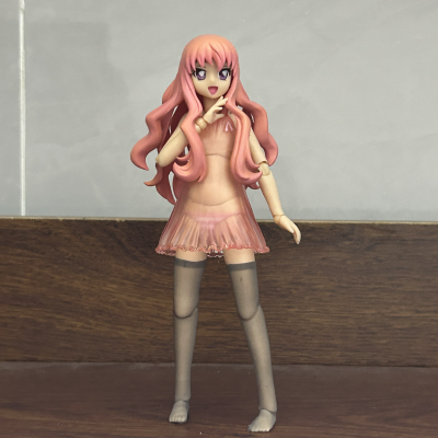 GUTTOKURU人形收藏系列33 零之使魔 露易丝 通常版