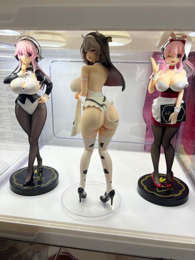 BiCute Bunnies 超级索尼子 女服务员
