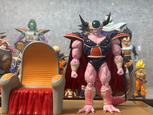 S.H.Figuarts  龙珠Z 库尔德王