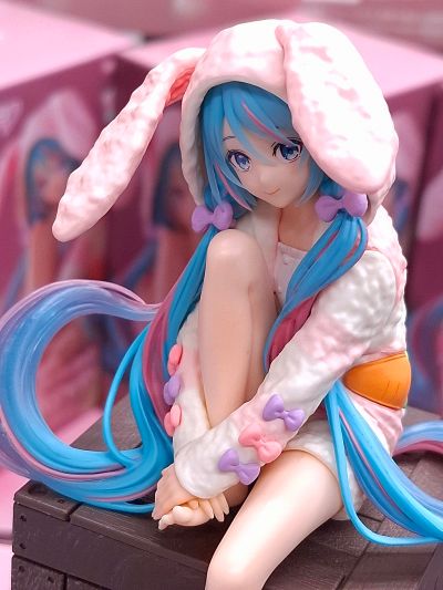 初音未来 压泡面人偶-兔耳睡衣-