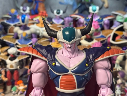 S.H.Figuarts  龙珠Z 库尔德王