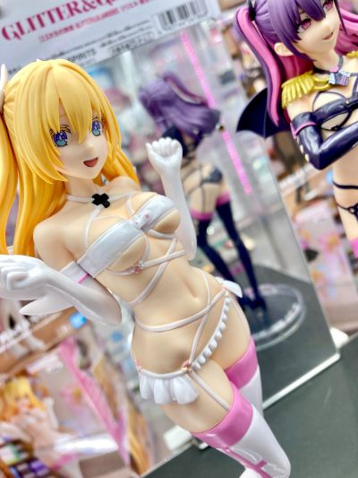 2.5次元的诱惑 独特魅力  美莉艾拉 卫生小队造型