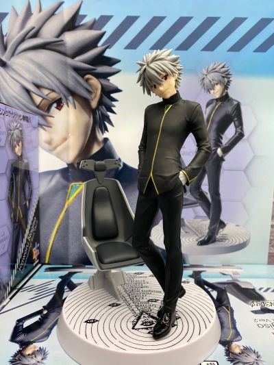 新世纪福音战士新剧场版：终  Luminasta “渚薰” 司令服款式2