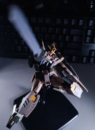 HG 1/144  量子型00指挥官高达 沙漠战样式