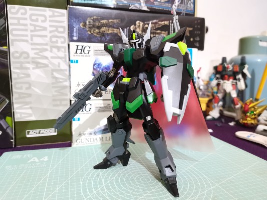 HG 1/144  黑骑士小队 暴恶（格里芬·阿尔巴莱斯特专用机）