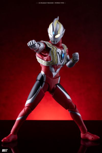 S.H.Figuarts 特利迦奥特曼 特利迦奥特曼 强力型
