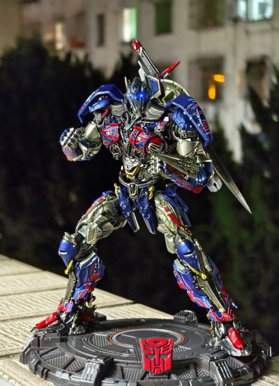 AMK PRO系列 变形金刚5：最后的骑士 擎天柱