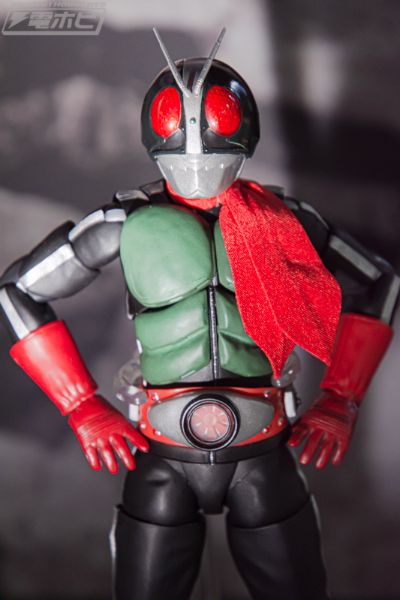 S.H.Figuarts（真骨雕制法） 假面骑士新2号 荣耀昭和骑士版