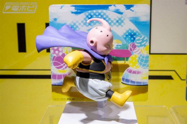 龙珠大魔 小魔人布欧 附带背景板的珍藏人偶