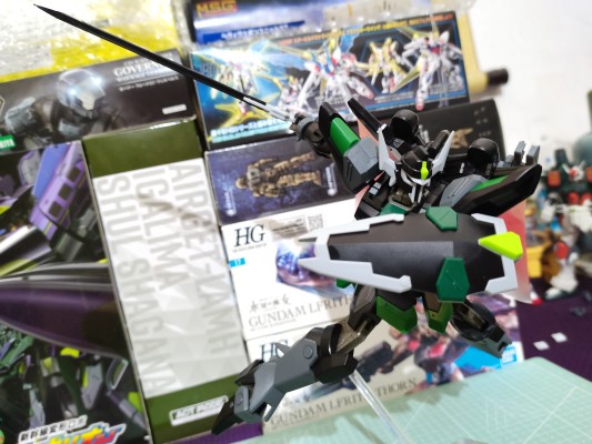 HG 1/144  黑骑士小队 暴恶（格里芬·阿尔巴莱斯特专用机）