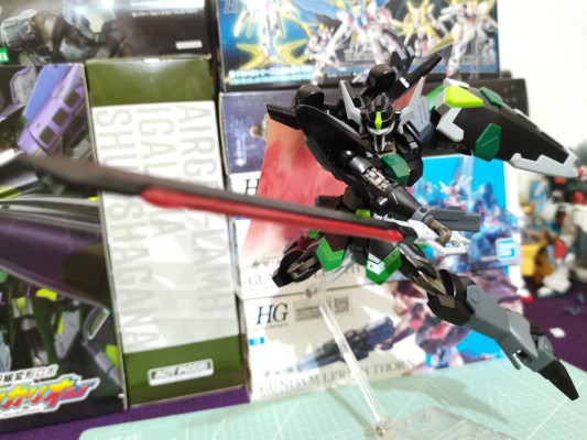 HG 1/144  黑骑士小队 暴恶（格里芬·阿尔巴莱斯特专用机）