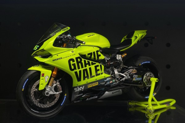 1/12 摩托车系列 No.129 杜卡迪 1199 Panigale S