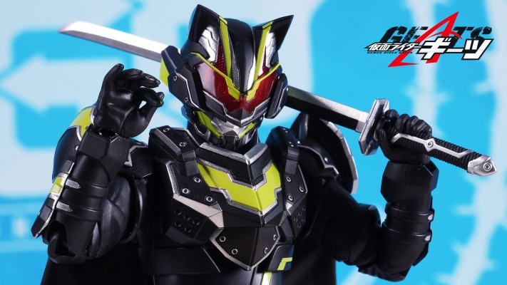 S.H.Figuarts 假面骑士太狸 武刃剑