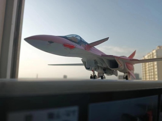 超时空要塞plus 1/72 YF-19