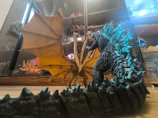 极致超值系列 哥斯拉大战金刚 骷髅爬虫