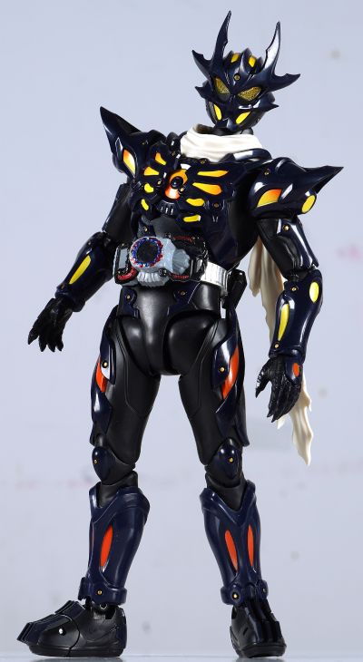 S.H.Figuarts 假面骑士多雷德零式