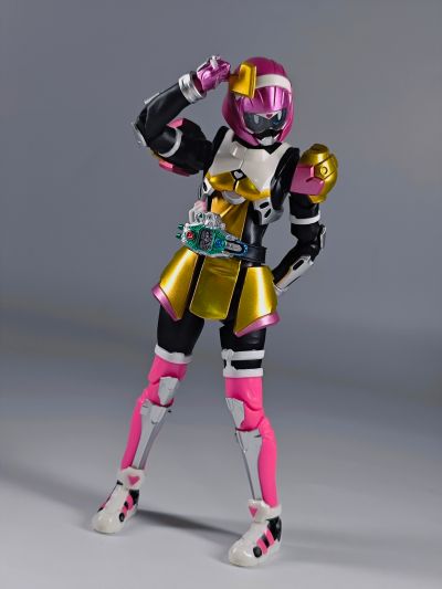 S.H.Figuarts   假面骑士波比 心跳危机玩家 等级X