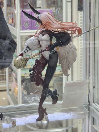 FALSLANDER 女巫