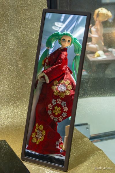 初音未来 回首美人图  -久月联名日本人偶-